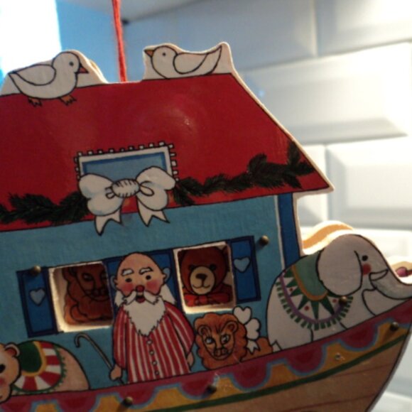 vintage Christmas wooden pull string ornament - Picture 3 of 3